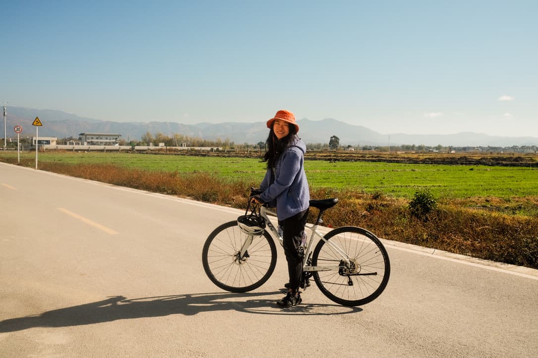 Anna Guo on a bike